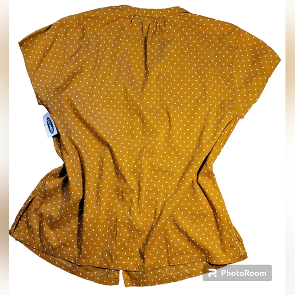 BUNDLE~ 3 PCS Old Navy Blouse, Shorts, Tank Top Express - Picture 8 of 11